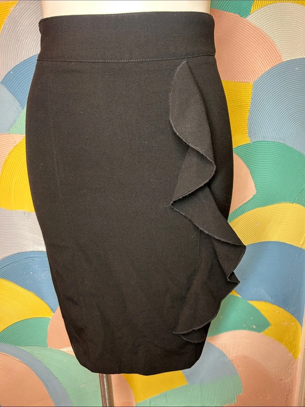 Wrapper Classic Black Ruffle Pencil Skirt - Women sz 3